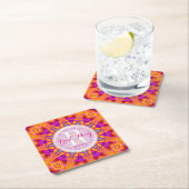 明るい赤紫色ピンクオレンジモノグラム紙コースター スクエアペーパーコースター (インサイチュ)