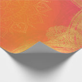 明るい赤紫色ピンクオレンジ&金ゴールドインディアンマンダラパーティー ラッピングペーパー (角)