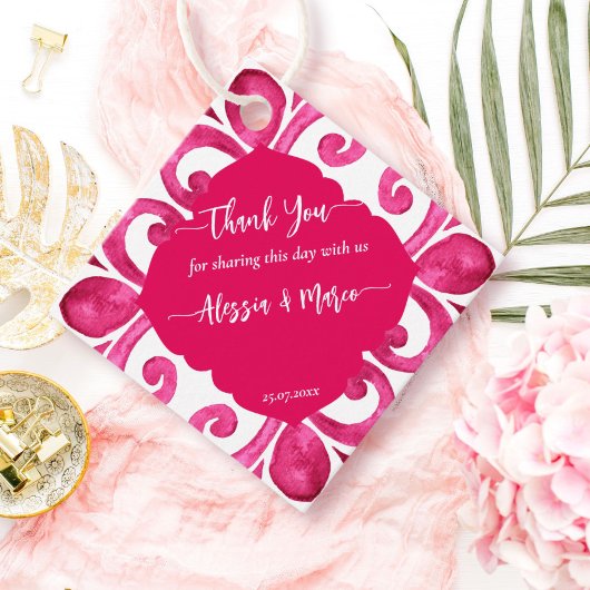 明るい赤紫色マジョリカマゼンタタイルパーソナライズされた フェイバータグ