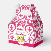 明るい赤紫色マジョリカマゼンタタイルパーソナライズされた フェイバーボックス (正面サイド)