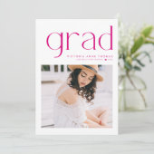明るい赤紫色ミニマルタイポグラフィ写真卒業 案内状 (スタンド正面)