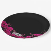 明るい赤紫色ランをブラック結婚のプレートリングや輪に – ペーパープレート (アングル)