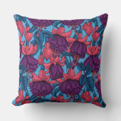 明るい赤紫色 クッション (正面)