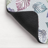 明るい離れグレーの背景に開いた作業の マウスパッド (コーナー)