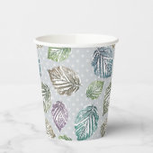 明るい離れグレーの背景に開いた作業の 紙コップ (左)