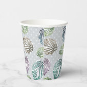 明るい離れグレーの背景に開いた作業の 紙コップ (右)