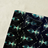 明るい青い宝石の上品な白熱［赤熱］光を放つ外観 ビーチタオル (インサイチュ)