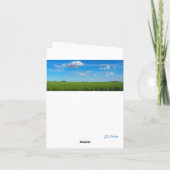 明るい青い草原の空を折り畳んだグリーティングカード カード (裏面)