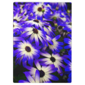 明るい青と白のデジタルの花 クリップボード (裏面)