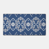 明るい青と白の雪の図形のパターン デスクマット (正面)