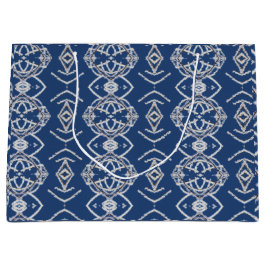 明るい青と白の雪の図形のパターン ラージペーパーバッグ