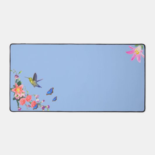 明るい青のハミングバード、蝶と花 デスクマット (正面)