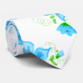 明るい青のフローラ ネクタイ (ロール)