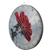 明るい青空に赤いバラ ダーツボード (正面右)