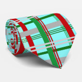 明るい青、緑、赤のプライパターン（の模様が）あるド ネクタイ (ロール)