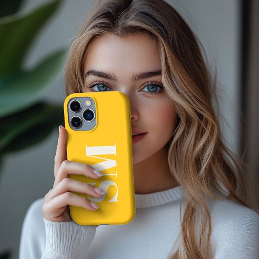 明るい黄色のモノグラムイニシャル Case-Mate iPhoneケース