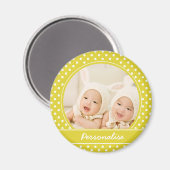 明るい黄色の水玉模様カスタムの写真と名前 マグネット (正面/裏面)
