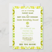 明るい黄色の緑の星のジェンダーが赤ちゃんのシャワーを明らかにする 招待状 (裏面)