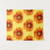 明るい黄色オレンジグラデーションの花の切り抜き タペストリー (正面(横))
