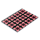 明るい2トーンのピンクの花模様 ノートブック (左側)