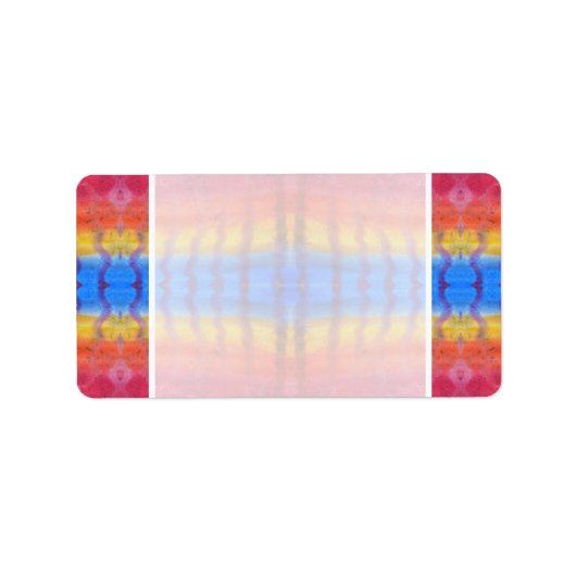 明るくカラフルだ。赤、青、黄色のパターン。 ラベル (正面)