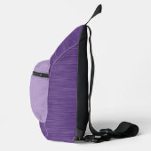 明るく濃い紫色のブラシ仕上げメタルのルックテクスチャ スリングバッグ (右)