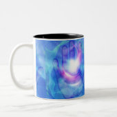 明るく照らされた手 ツートーンマグカップ (左)