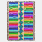 明るく着色された虹の鉛筆、クレヨン スローブランケット (正面縦)