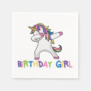 明るく着色された軽く押えるユニコーンの誕生日の女の子 スタンダードカクテルナプキン