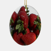 明るく赤いいちごのオーナメント セラミックオーナメント (右)