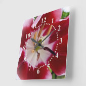 明るく赤いチューリップ スクエア壁時計 (傾斜)