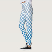 明る市松模様にい色から濃い青のグラデーションパターン レギンス (左)