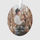 +明る結婚したいカップルの初めてのクリスマス写真 オーナメント (正面)