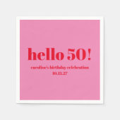 明モダンはっきりしたるいピンク赤50誕生日カスタム スタンダードカクテルナプキン (正面)