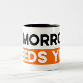 明日のニーズやる気を起こさせることわざマグ ツートーンマグカップ (中央)