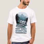 明日への冒険 安らぎのキャンピングデザイン Tシャツ (正面)
