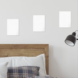 明確な黒で囲まれた白い四角縁ど形