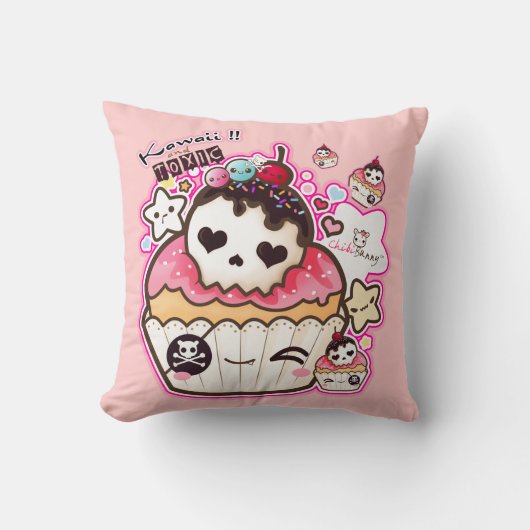 星およびハートが付いているかわいいのスカルのカップケーキ クッション (正面)