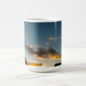 星で飾られた通り コーヒーマグカップ (中央)