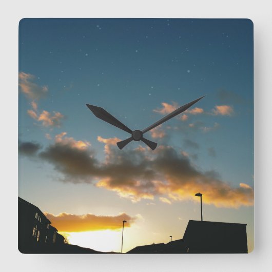 星で飾られた通り スクエア壁時計 (正面)