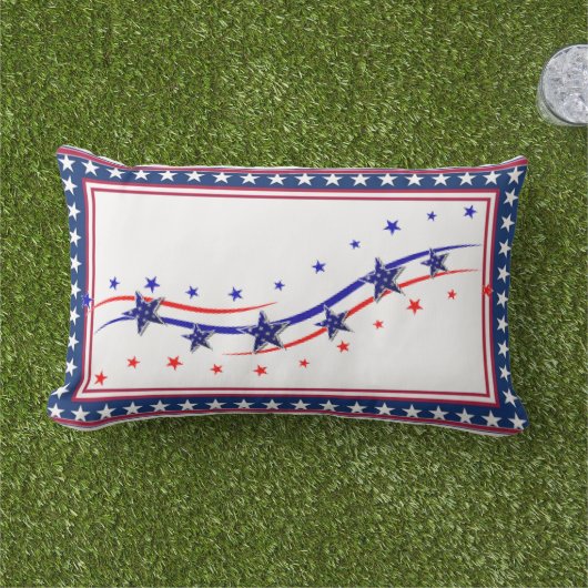 星とストライプ愛国的な投げアクセント枕 アウトドアクッション (芝生)