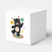 星と惑星を持つコズミックベア – かわいい宇宙 フェイバーボックス (裏面サイド)