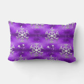 星と銀の雪片パープルクリスマス ランバークッション (裏面)