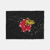 星と雨粒と赤いバラの上の蝶 フリースブランケット (正面(横))