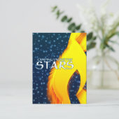 星の下でキャンプ　星の輝きとキャンプファイヤー ポストカード (スタンド正面)