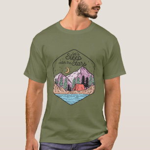 星の下で眠るキャンピングキャンピングキャンプ Tシャツ