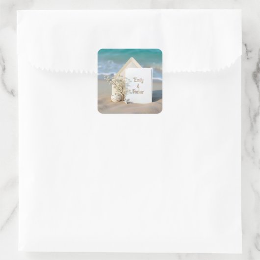 星の形の貝殻が飾られた砂浜への招待状 スクエアシール (バッグ)