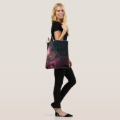 星の誕生と死を示す赤外線 トートバッグ (モデル)