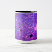 星付き紫色のホイルの背景 ツートーンマグカップ (中央)