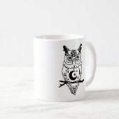 星形五角形および月を持つ異教のなフクロウ コーヒーマグカップ (正面右)